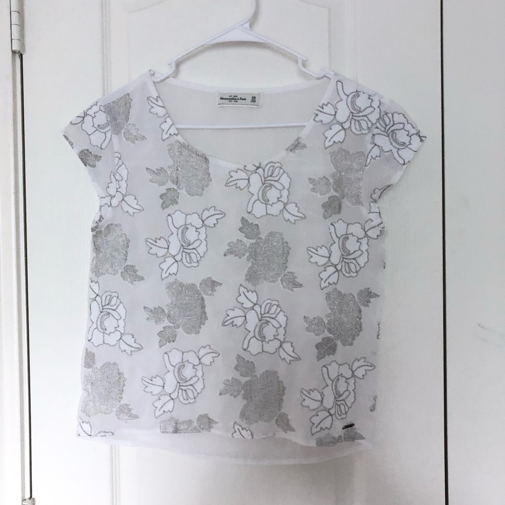 A&F Sheer White Silver Metallic Floral Top XS Extra Small